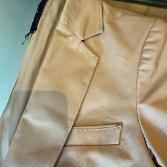 Pre-Loved Roberto Rodrigez Tan Cotton Blazer - Women's Size 6 - Picture 6 of 7